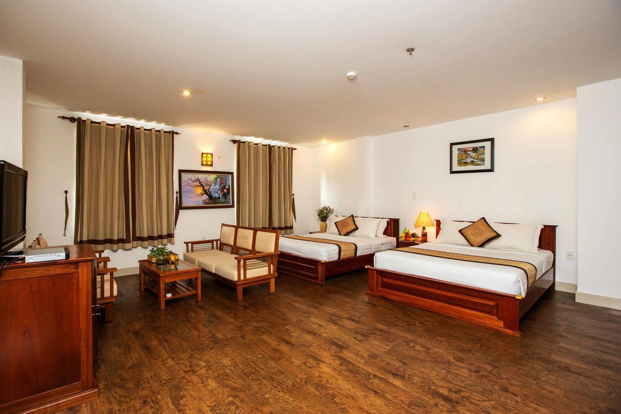 Golf Hotel Ho Chi Minh City Exterior photo