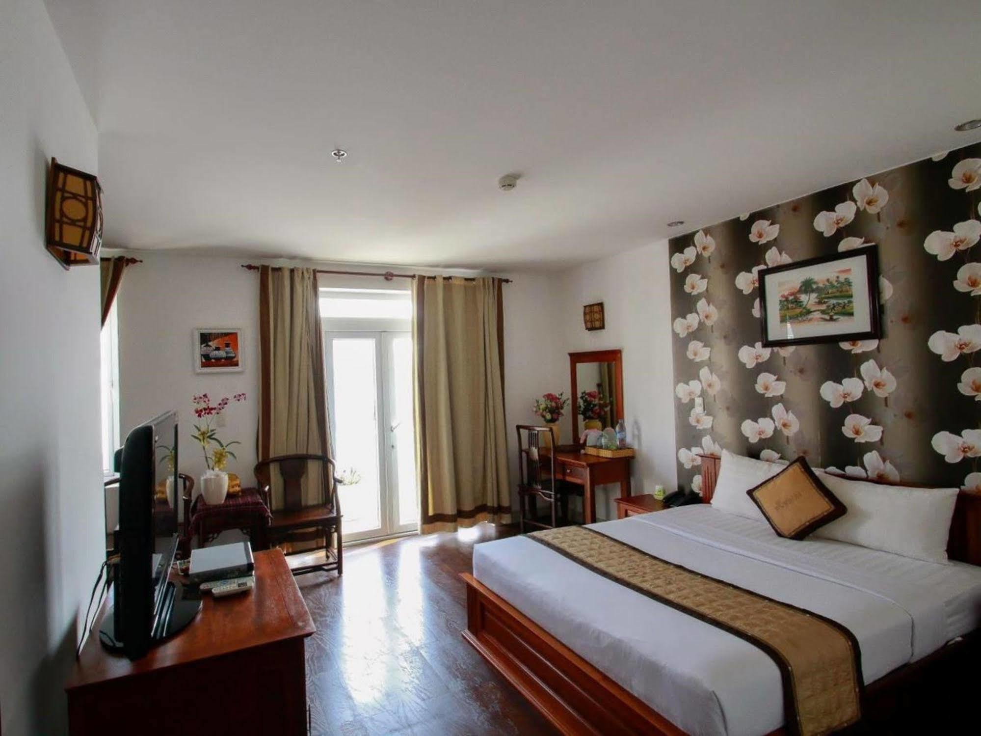 Golf Hotel Ho Chi Minh City Exterior photo