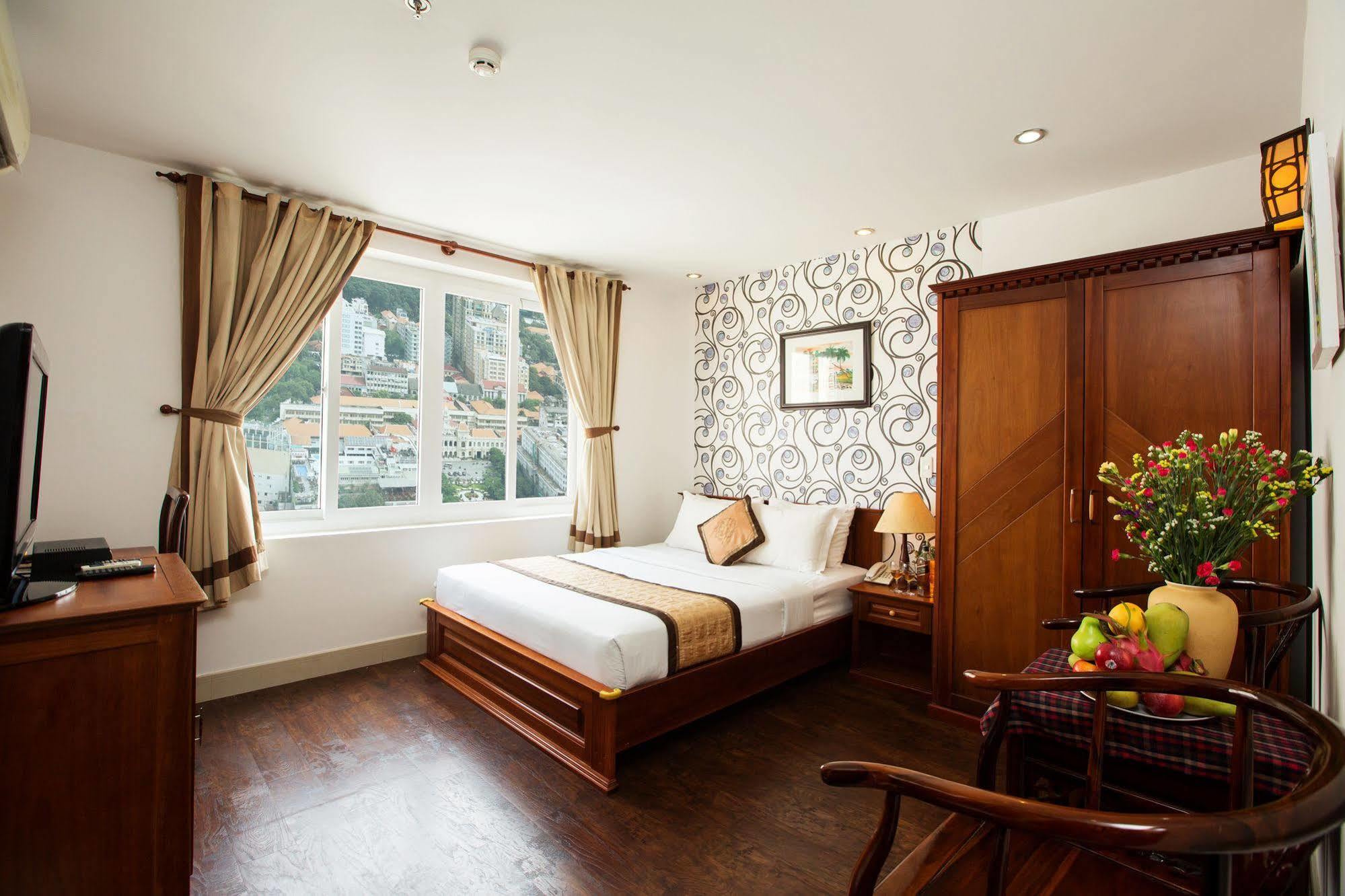 Golf Hotel Ho Chi Minh City Exterior photo